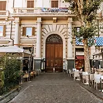 Gentile & Vomero 4* Nápoles