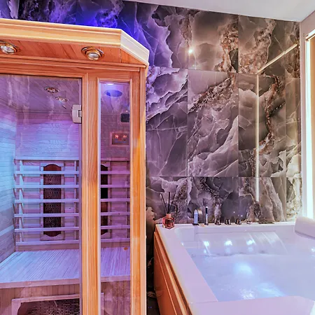 Gentile & Vomero 4* Naples
