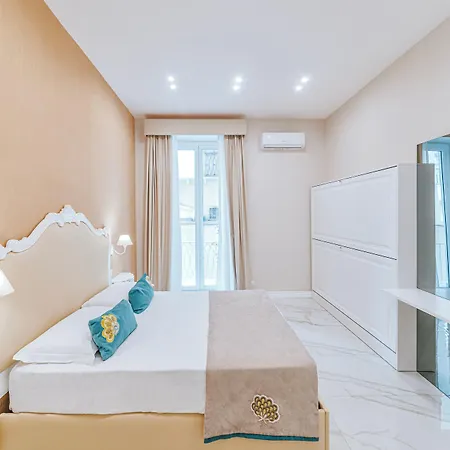 Gentile & Vomero 4* Neapol