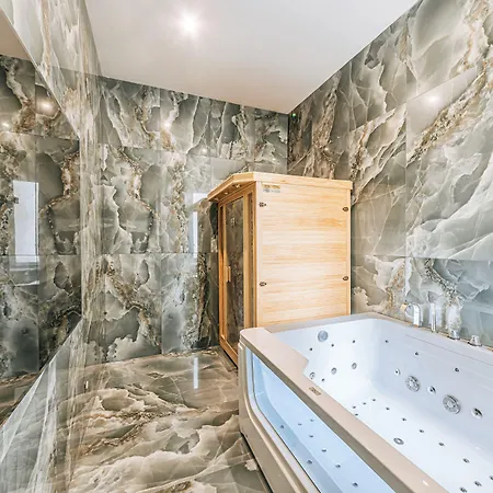 Gentile & Vomero 4* Neapol